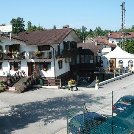 Albergo Mirella Belluno Exterior photo